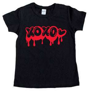 XOXO  Tee