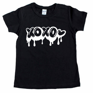 XOXO  Tee