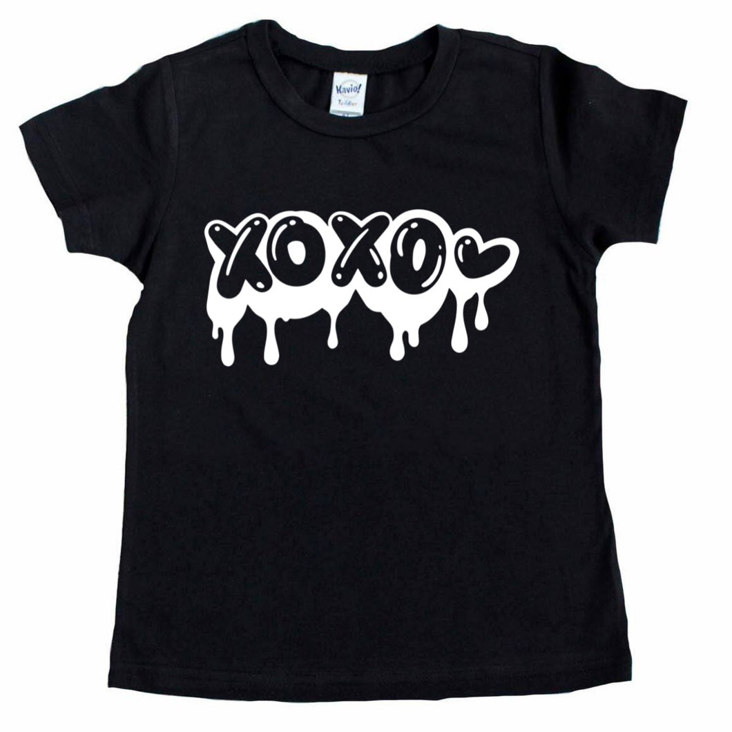 XOXO  Tee
